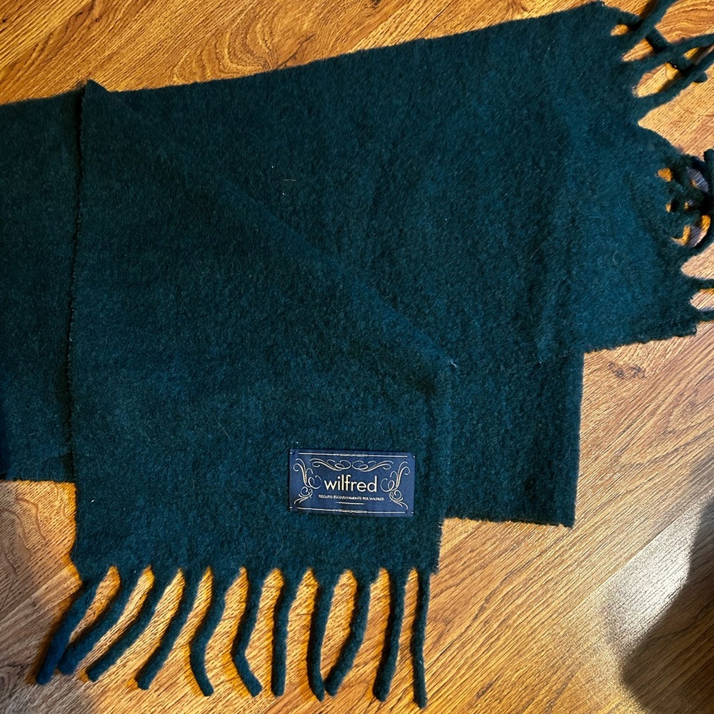 Wilfred Wool Scarf